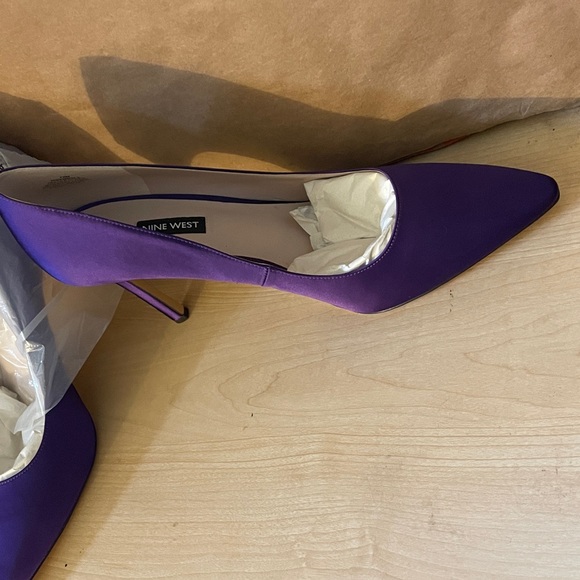Nine West Satin pumps,Purple,New - Picture 2 of 4